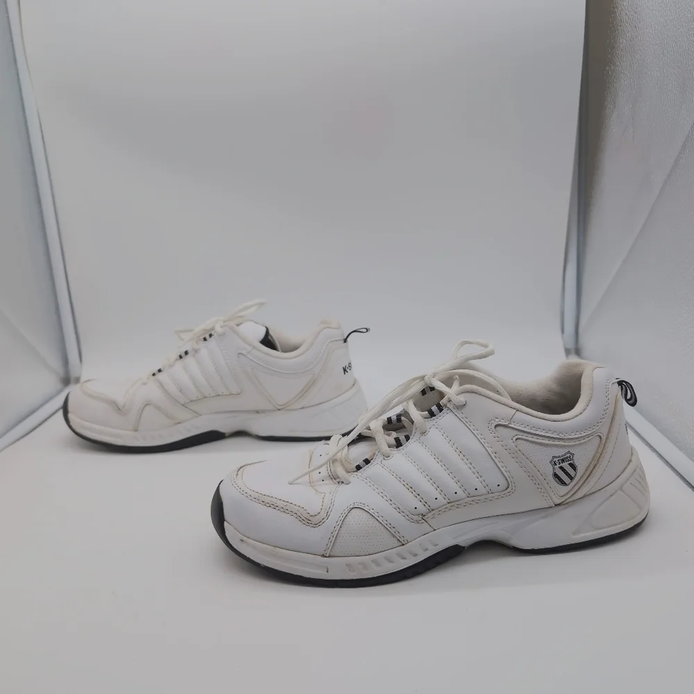 K Swiss Sz 10 02476125 LOW White Men's Athletic Sneakers